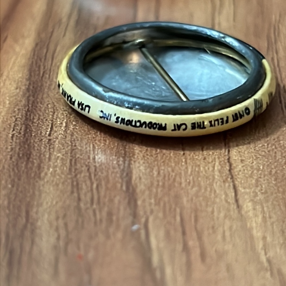 Vintage Assorted Random Buttons Pins Brooches Jew… - image 8